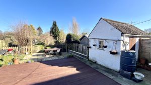 Decking Area- click for photo gallery